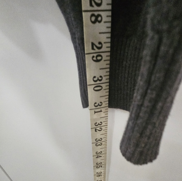 Penguin by Munsing Wear Mens grey V-Neck Sweater size large. - Picture 5 of 10